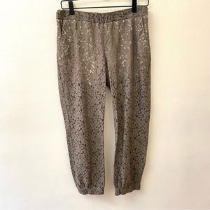 Odd Molly olive green sheer lace pull on cropped pants size 6